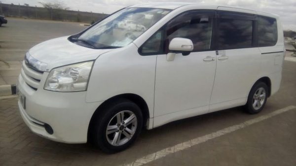 Transfer shuttle van ready for world transfers and Nairobi airport transfers with Cruzeiro Safaris Kenya
