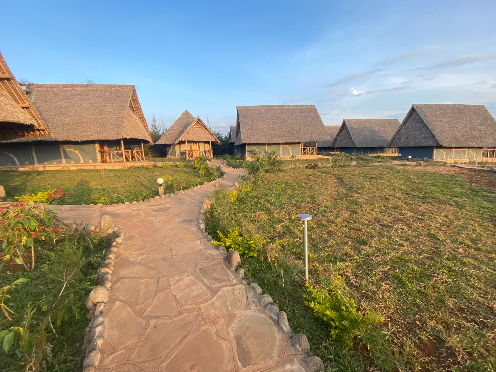 Comfortable safari lodge accommodation in Amboseli National Park, Kenya, arranged by Cruzeiro Safaris Kenya, offering full-board stays, relaxing rooms, and unforgettable wildlife safari experiences.